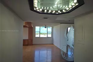 4001 Hillcrest Dr, Hollywood, FL 33021 - Photo 2