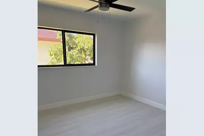 220 SW 7th St #8, Boca Raton, FL 33432 - Photo 10