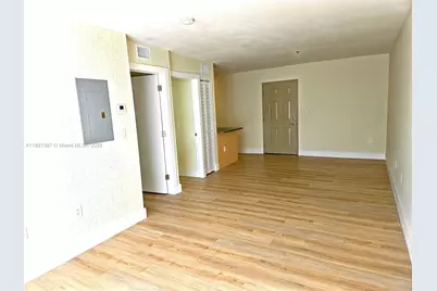 437 SW 7th St #201, Miami, FL 33130 - Photo 8