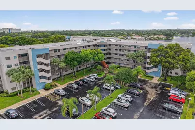 1100 Colony Point Cir #205, Pembroke Pines, FL 33026 - Photo 82