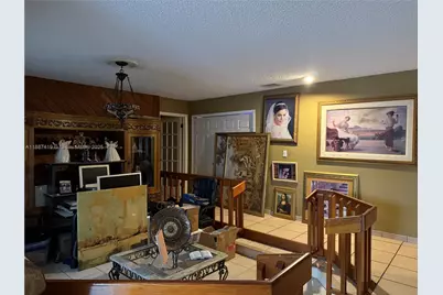 11420 SW 24th St, Miami, FL 33165 - Photo 8