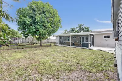 9021 SW 197th St, Cutler Bay, FL 33157 - Photo 24