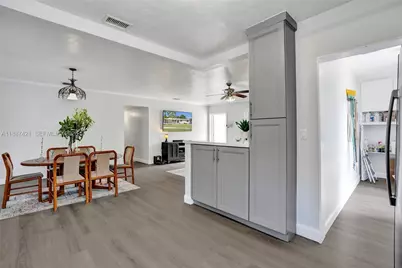 9021 SW 197th St, Cutler Bay, FL 33157 - Photo 12