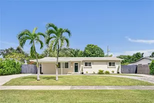 9021 SW 197th St, Cutler Bay, FL 33157 - Photo 2