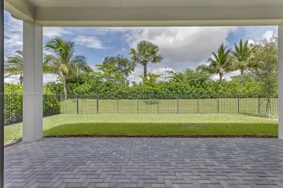 8367 Royal County Down Rd, Boca Raton, FL 33434 - Photo 24