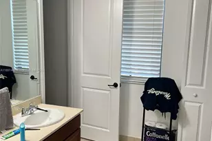 3214 W 97th St, Hialeah, FL 33018 - Photo 20