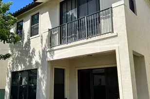 3214 W 97th St, Hialeah, FL 33018 - Photo 4