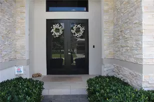 8904 SW 69th Terrace, Miami, FL 33173 - Photo 2