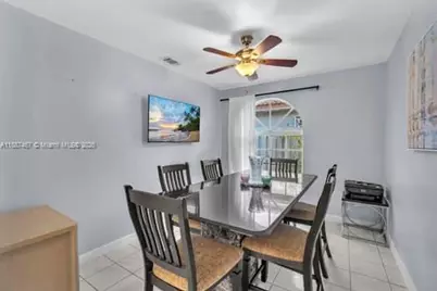 3251 W 70th St, Hialeah, FL 33018 - Photo 8