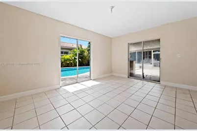 573 Palmetto Dr, Miami Springs, FL 33166 - Photo 20