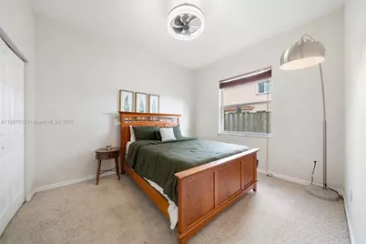 2111 SE 14th Cir, Homestead, FL 33035 - Photo 10