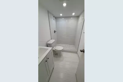 1913 S Ocean Dr #115, Hallandale Beach, FL 33009 - Photo 2