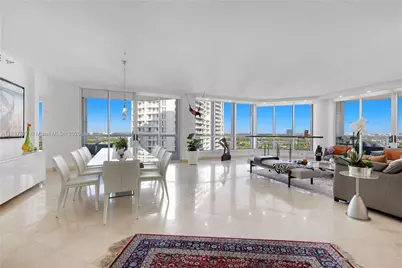 21150 Point Pl #1905, Aventura, FL 33180 - Photo 2