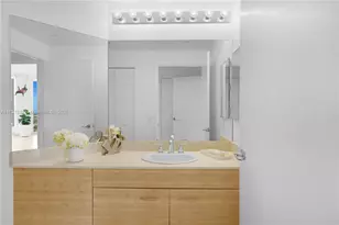 21150 Point Pl, Aventura, FL 33180 - Photo 16