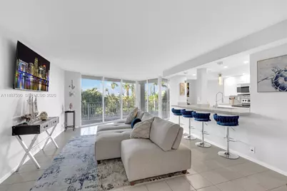 1000 Quayside Ter #505, Miami, FL 33138 - Photo 6