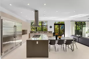 330 Caribbean Rd, Key Biscayne, FL 33149 - Photo 12