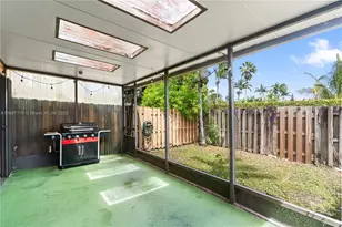 8033 NW 29th St, Sunrise, FL 33322 - Photo 16