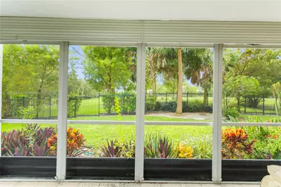 4800 Hillcrest Ln #101, Hollywood, FL 33021 - Photo 4