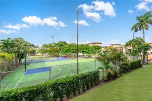 802 NW 87th Ave, Miami, FL 33172 - Photo 2