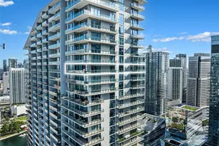 88 SW 7th St, Miami, FL 33130 - Photo 2