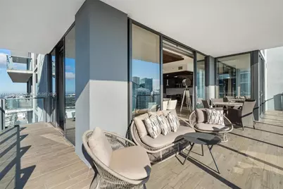 88 SW 7th St #3801, Miami, FL 33130 - Photo 16