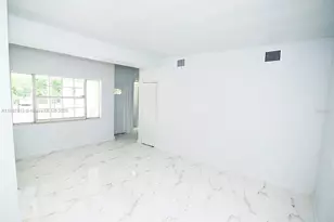 298 NW 104th St, Miami, FL 33150 - Photo 6