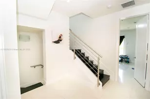 6320 NW 104th Path, Doral, FL 33178 - Photo 32