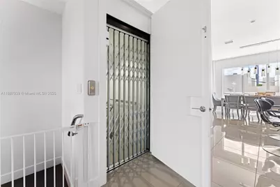 10354 NW 64th St, Doral, FL 33178 - Photo 18