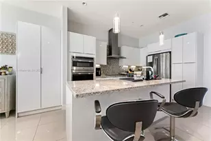 10354 NW 64th St, Doral, FL 33178 - Photo 12