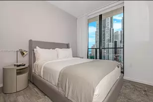 398 NE 5th St, Miami, FL 33132 - Photo 14