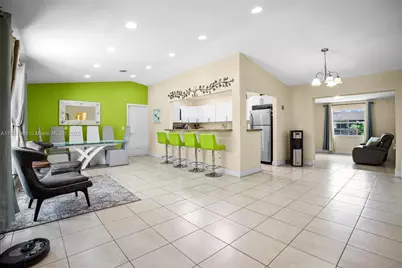 13211 SW 262nd Ter, Homestead, FL 33032 - Photo 4