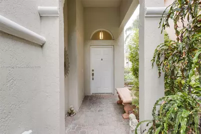 1526 E Lake Ct, Hollywood, FL 33020 - Photo 4