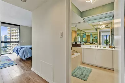 20185 E Country Club Dr #1409, Aventura, FL 33180 - Photo 34