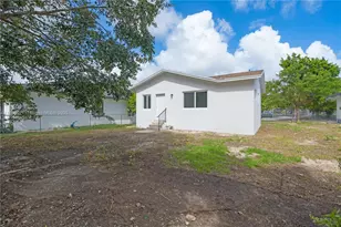 667 NW 14th St, Florida City, FL 33034 - Photo 22
