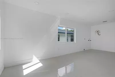 667 NW 14th St, Florida City, FL 33034 - Photo 18