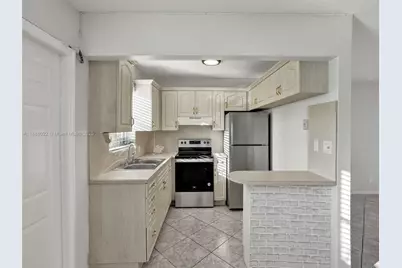 5112 Hollywood Blvd #7, Hollywood, FL 33021 - Photo 12
