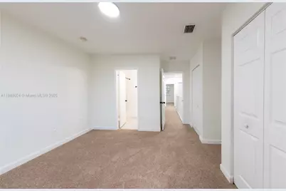 4130 Napoli Lake Dr, Riviera Beach, FL 33410 - Photo 20