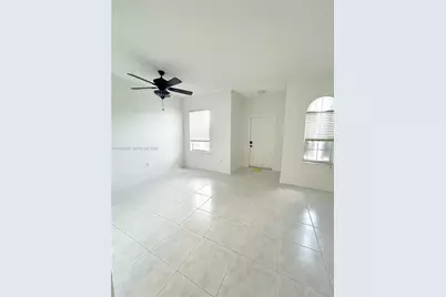 5225 NW 112th Ave #2, Doral, FL 33178 - Photo 4