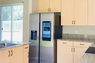 2247 Portofino Ave, Homestead, FL 33033 - Photo 8