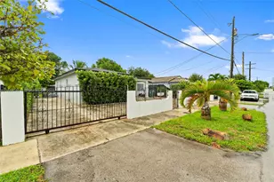 420 NW 44th Ave, Miami, FL 33126 - Photo 2