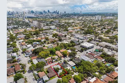 810 NW 24th Ct, Miami, FL 33125 - Photo 38