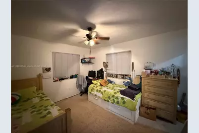 810 NW 24th Ct, Miami, FL 33125 - Photo 28