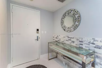 485 Brickell Ave #2502, Miami, FL 33131 - Photo 18