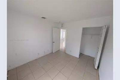 720 NW 15th Ter, Fort Lauderdale, FL 33311 - Photo 12