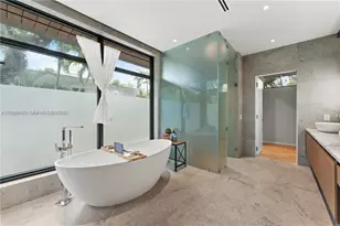 2803 Crystal Ct, Coconut Grove, FL 33133 - Photo 14