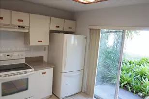 10889 SW 149th Pl, Miami, FL 33196 - Photo 16