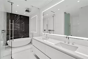 300 Biscayne Blvd Way, Miami, FL 33131 - Photo 22