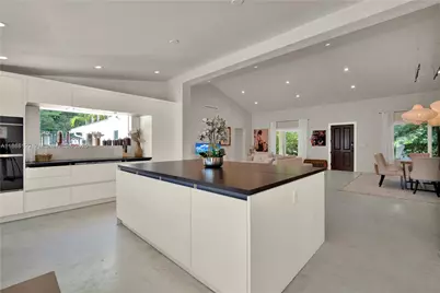 520 Bay Point Rd, Miami, FL 33137 - Photo 18