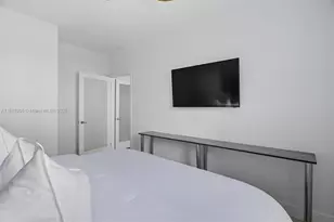 185 SE 14th Terrace, Miami, FL 33131 - Photo 12