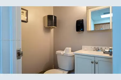 7021 SW 13th Ter, Miami, FL 33144 - Photo 42